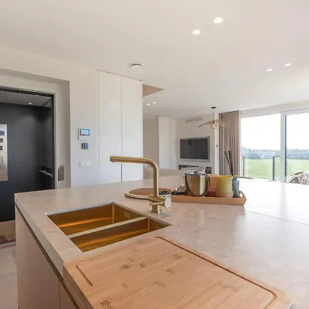 Deluxe Brand New Duplex For 4 * Ostend