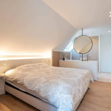 Deluxe Brand New Duplex For 4 Ostende